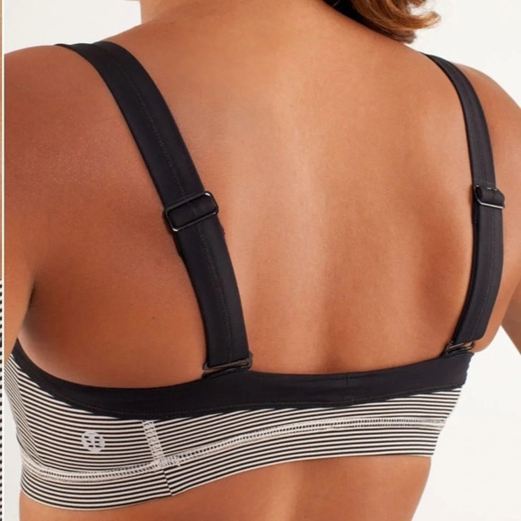 Lululemon Run Engage Bra Tonka Stripe Cashew/Black Wide Straps Athletic Size 4 - Picture 2 of 9